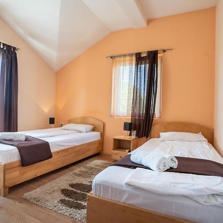 Garni Hotel Mali Predah Knjazevac Kültér fotó
