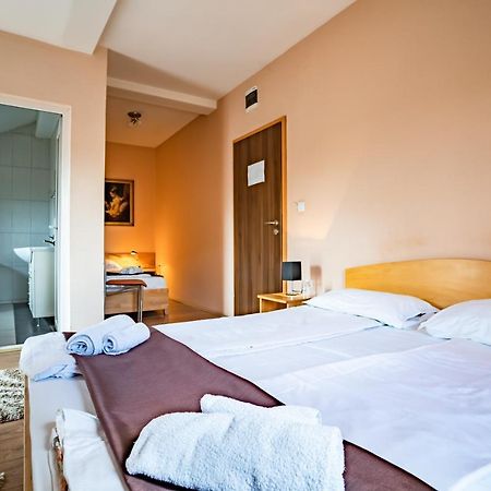 Garni Hotel Mali Predah Knjazevac Kültér fotó