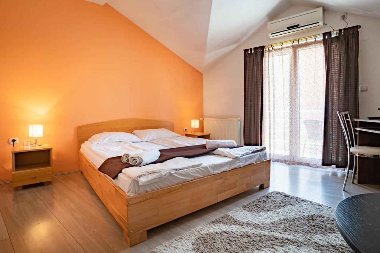 Garni Hotel Mali Predah Knjazevac Kültér fotó