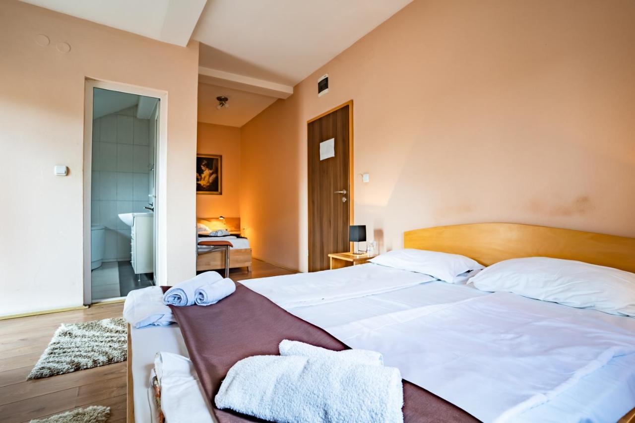 Garni Hotel Mali Predah Knjazevac Kültér fotó